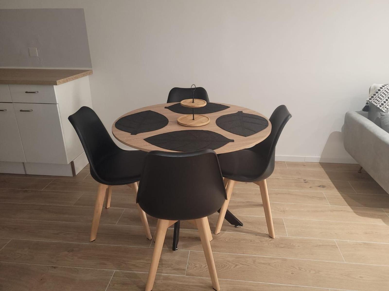Appartement Au Coeur Du Village Malaucène Esterno foto